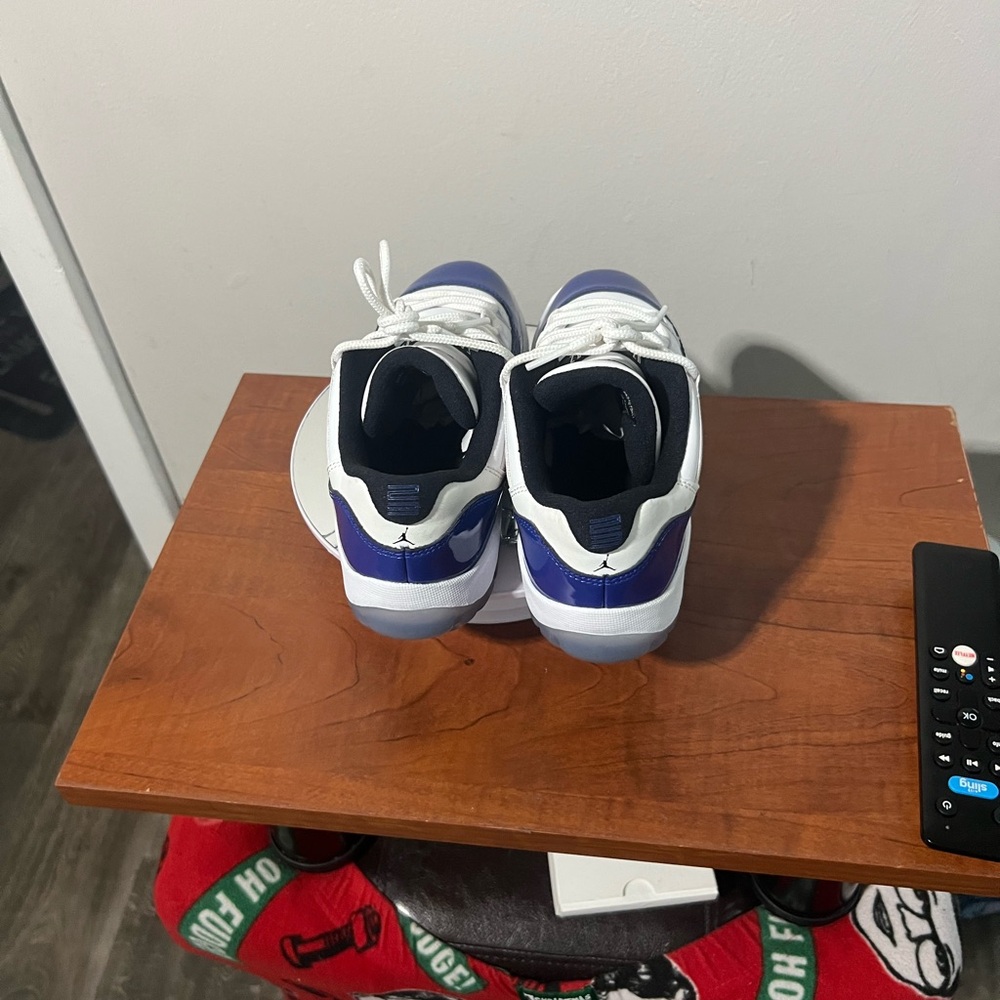 Jordan 11 low retros size 3y nwot Kids Blue and White Sneakers no box - Picture 5 of 6